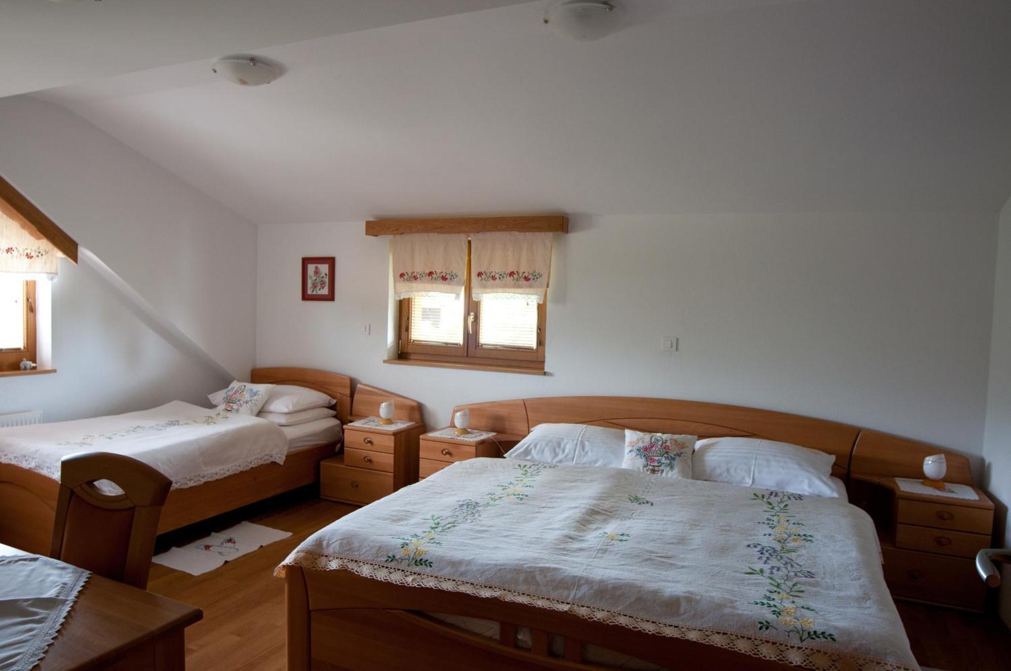 Tourist Farm Ob Izviru Krupe Βίλα Semic Δωμάτιο φωτογραφία