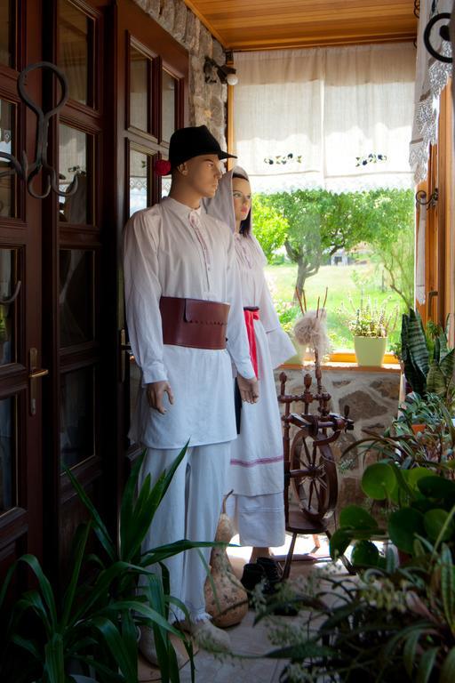 Tourist Farm Ob Izviru Krupe Βίλα Semic Εξωτερικό φωτογραφία