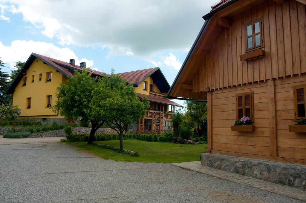 Tourist Farm Ob Izviru Krupe Βίλα Semic Εξωτερικό φωτογραφία